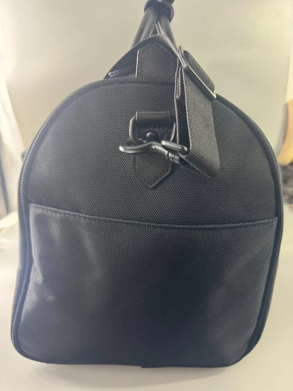 Boulevard Alex Overnight Duffle in Black